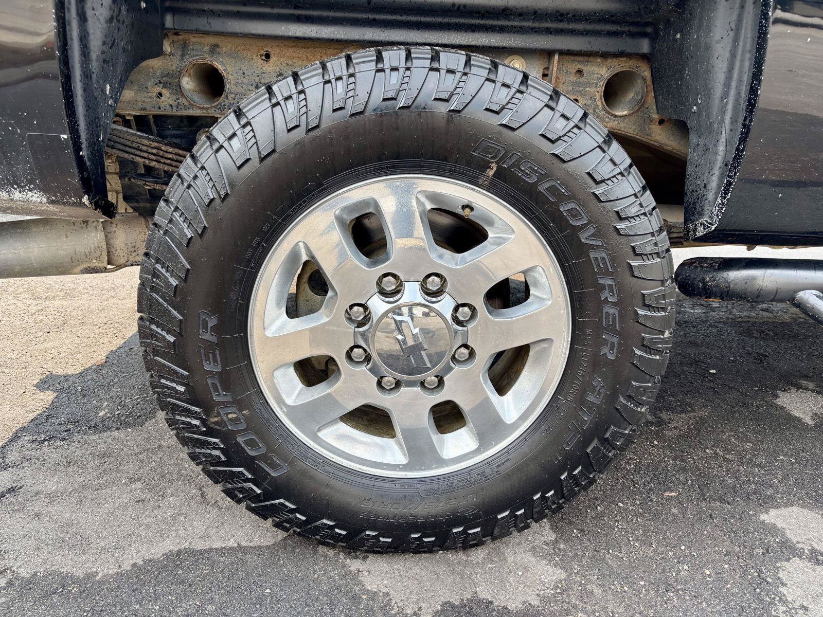 Used 2014 Chevrolet Silverado 2500 LTZ w/ LTZ Plus Package AWD/4WD image 38