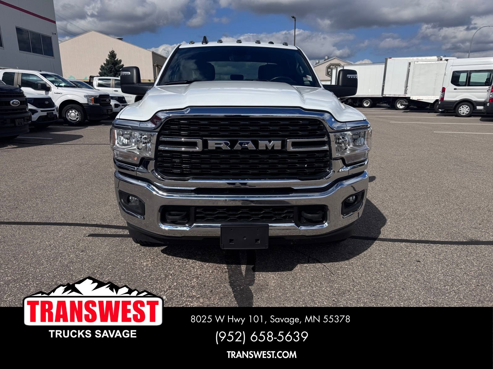 Used 2024 RAM 3500 Big Horn image 8