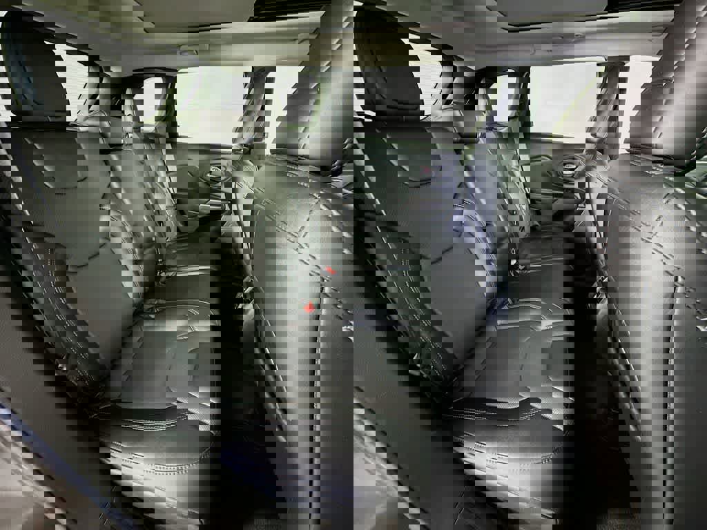 Used 2022 Jeep Cherokee Limited AWD/4WD image 32