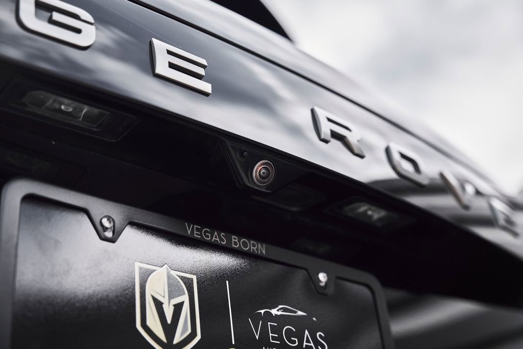 Used 2025 Land Rover Range Rover Long Wheelbase SE image 11