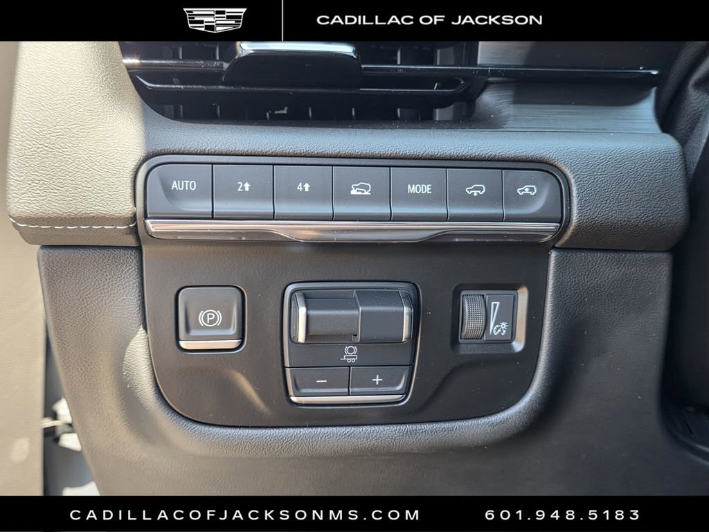 Used 2023 Cadillac Escalade Premium Luxury w/ Performance Package AWD/4WD image 25