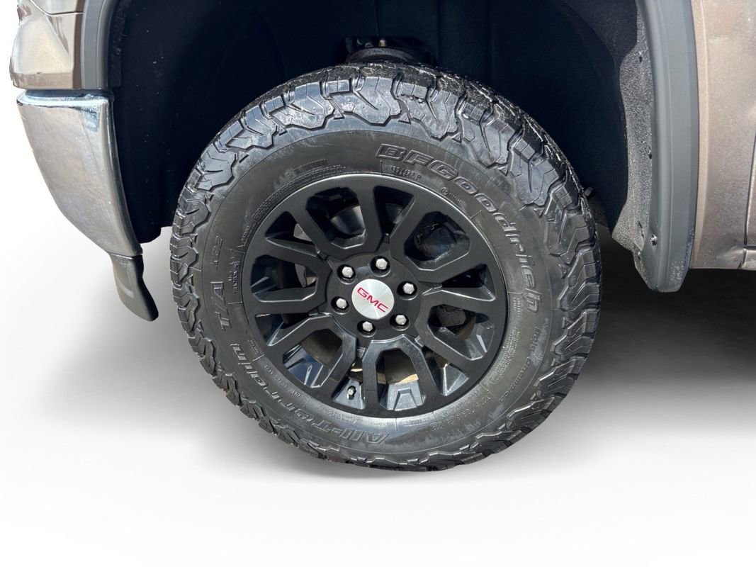 Used 2015 GMC Sierra 1500 SLE w/ SLE Value Package AWD/4WD image 9