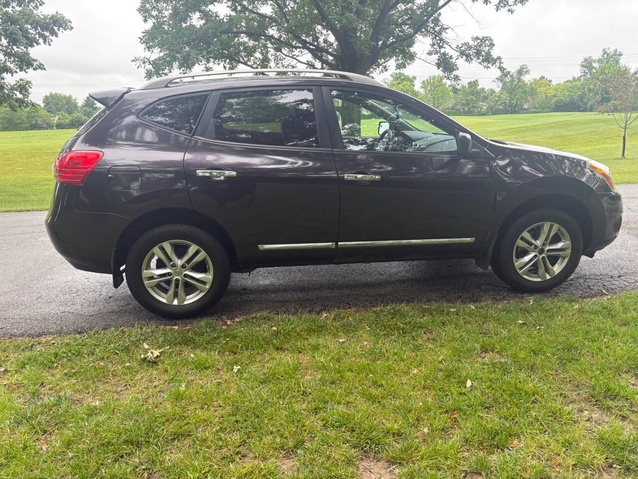 Used 2013 Nissan Rogue SV FWD image 12