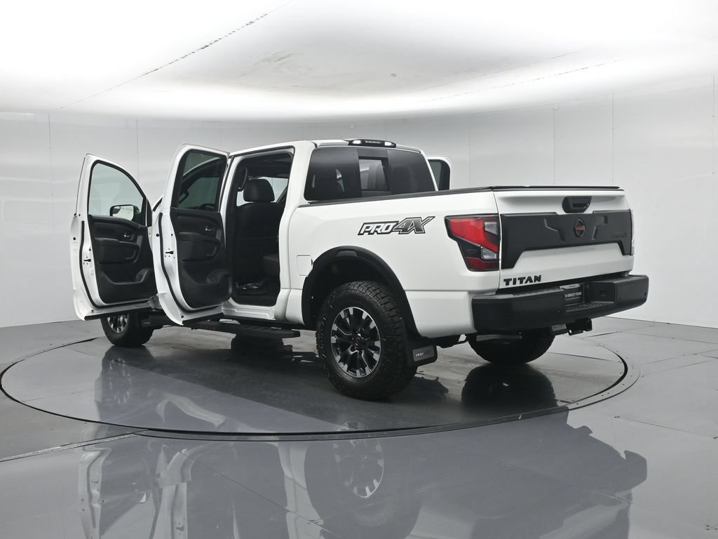 Used 2021 Nissan Titan PRO-4X w/ Pro-4x Convenience Package AWD/4WD image 38