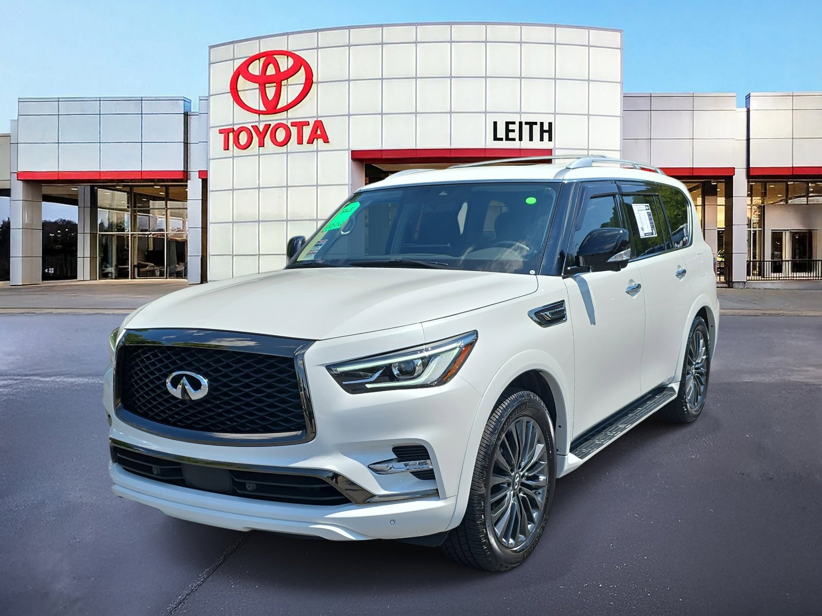 Used 2022 INFINITI QX80 Premium Select w/ Cargo Package