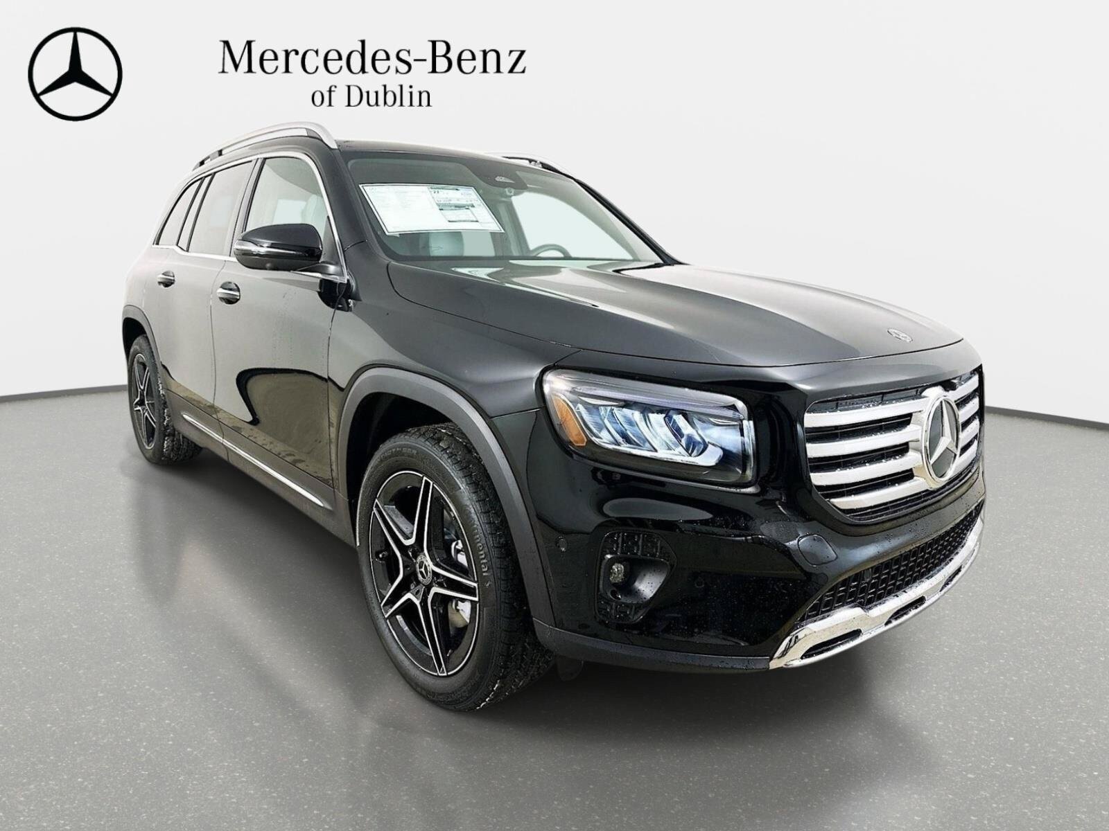 Used 2026 Mercedes-Benz GLB 250 4MATIC image 3