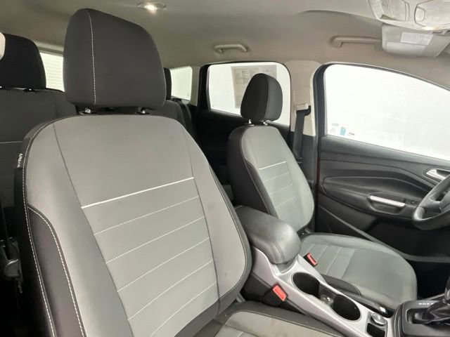 Used 2015 Ford Escape SE w/ Equipment Group 201A FWD image 12