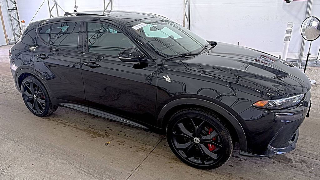 Used 2024 Dodge Hornet R/T Plus w/ Track Pack image 3