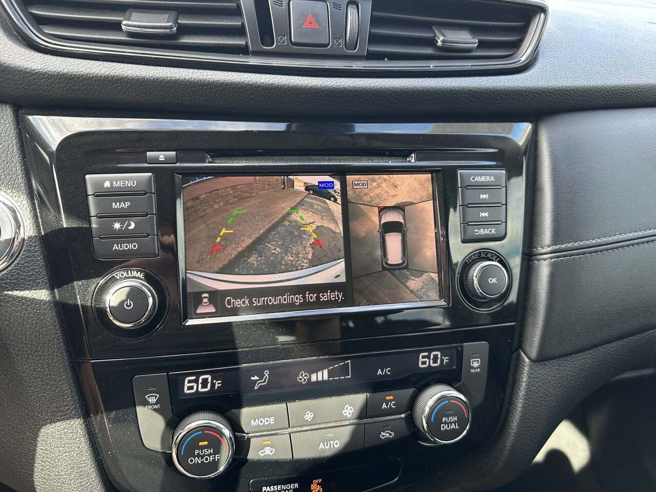 Used 2019 Nissan Rogue SL FWD image 14