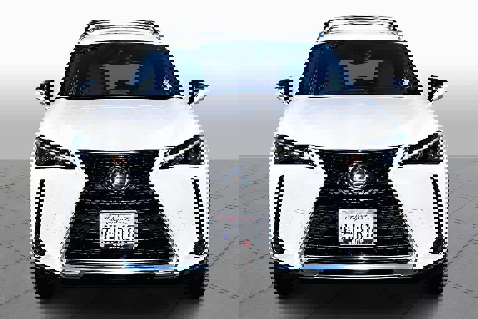 Used 2024 Lexus UX 250h FWD image 3