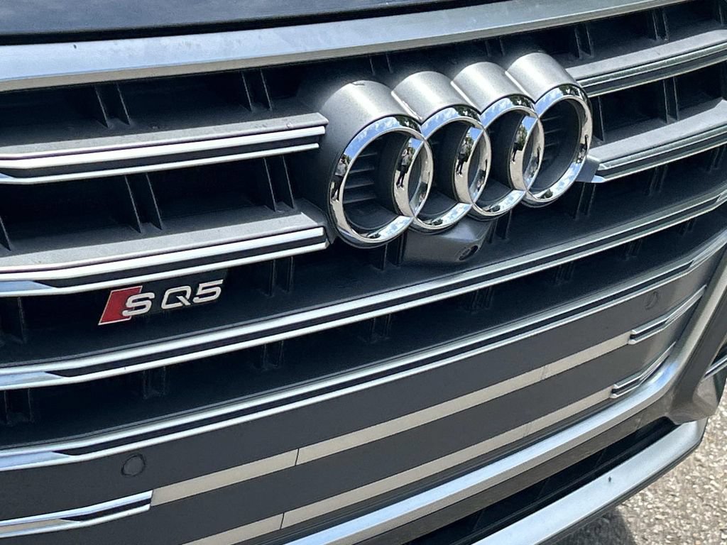 Used 2018 Audi SQ5 Prestige AWD/4WD image 12