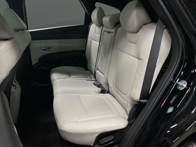 New 2026 Hyundai Tucson Limited image 32