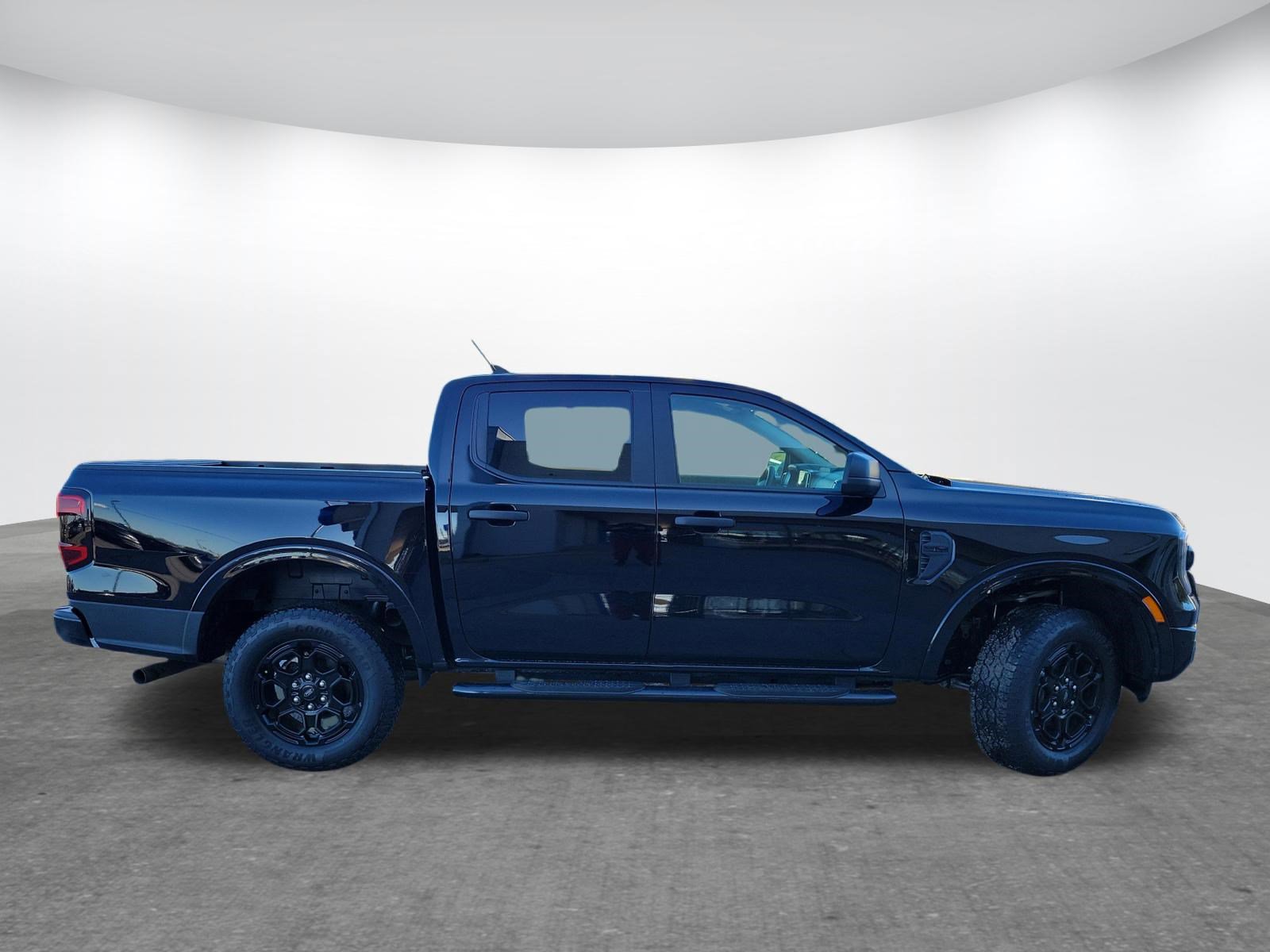 Used 2025 Ford Ranger XLT w/ Equipment Group 301A High image 4