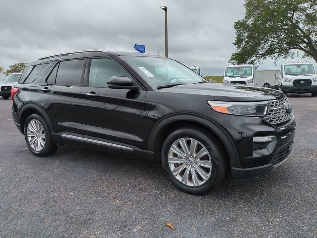 Certified 2022 Ford Explorer Limited w/ Equipment Group 301A RWD image 2