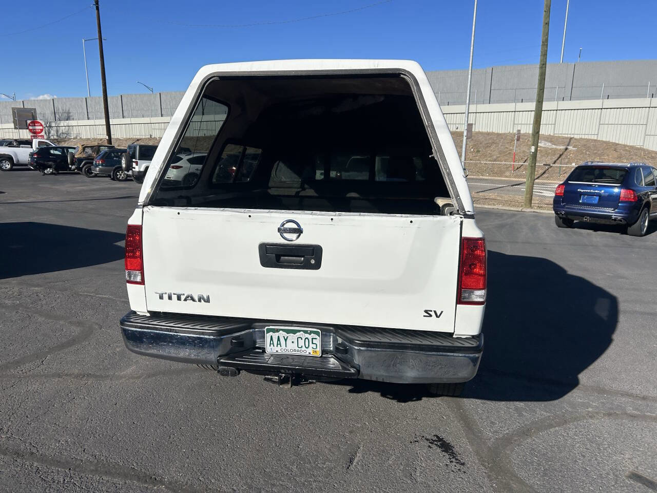 Used 2014 Nissan Titan SV image 4