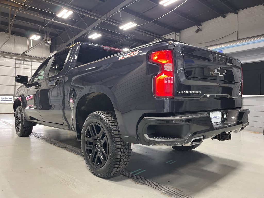 Used 2022 Chevrolet Silverado 1500 LT Trail Boss w/ Protection Package AWD/4WD image 4