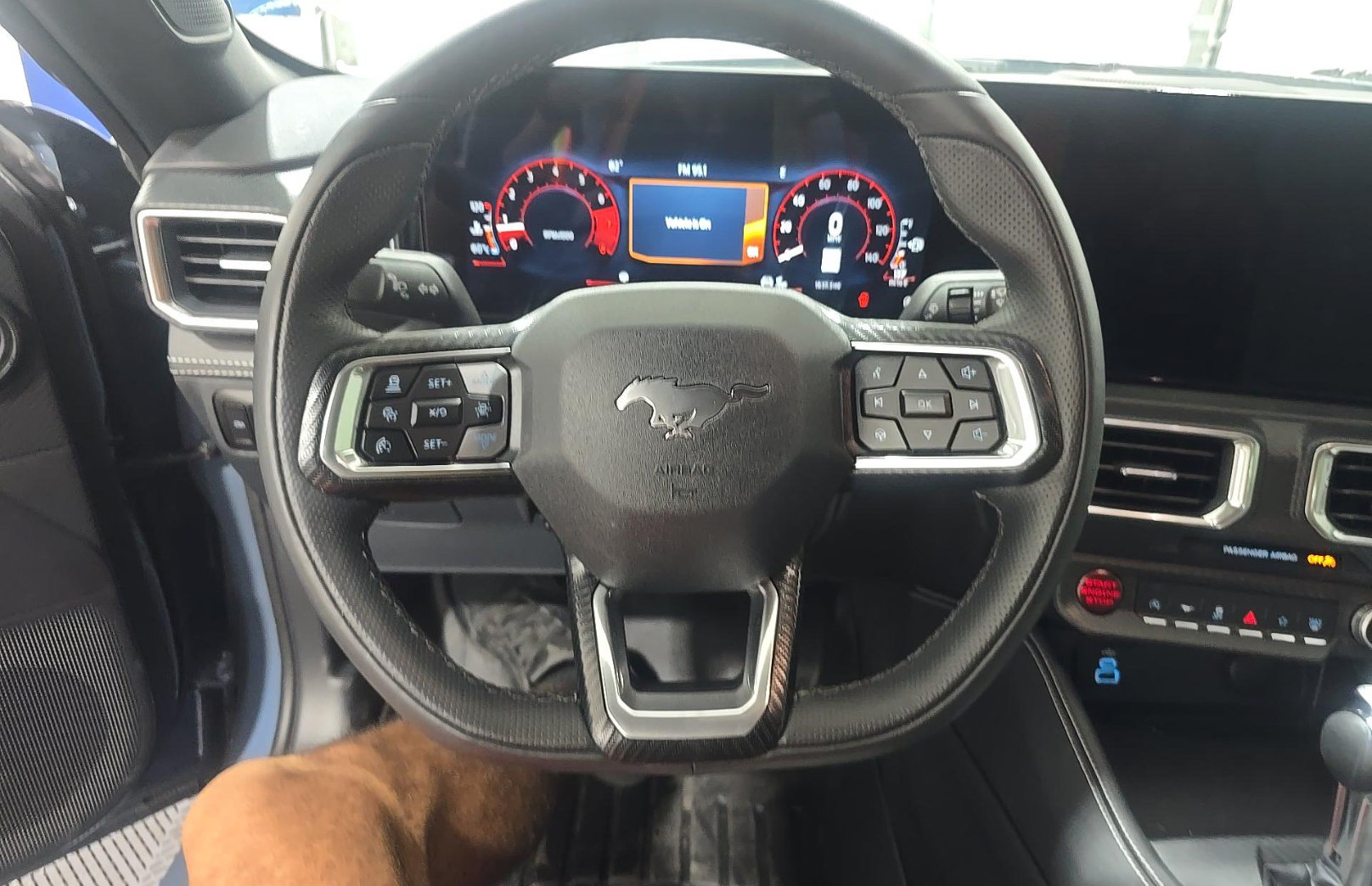 Used 2025 Ford Mustang Premium RWD image 10
