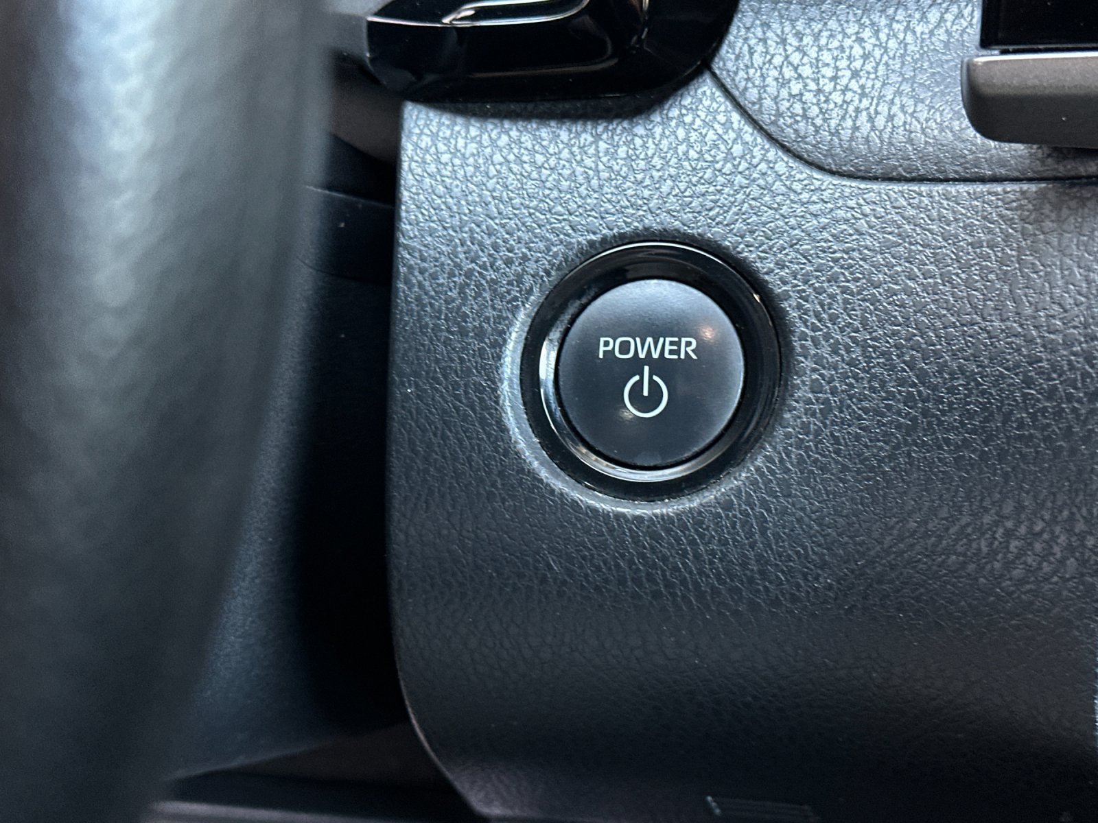 Used 2025 Toyota Camry LE FWD image 19