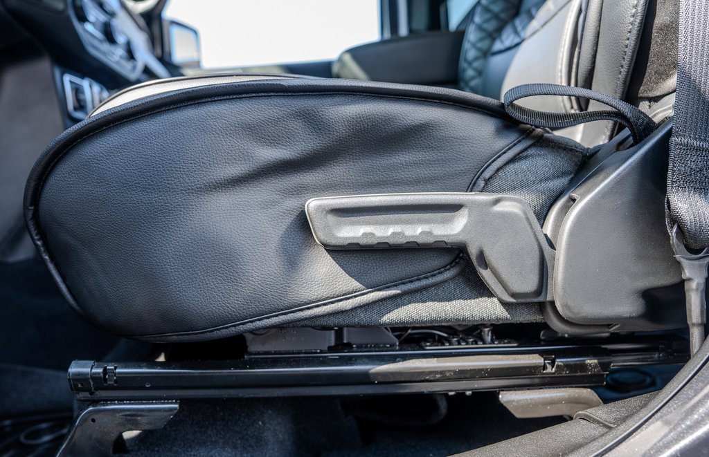 Used 2025 Jeep Gladiator Sport image 16