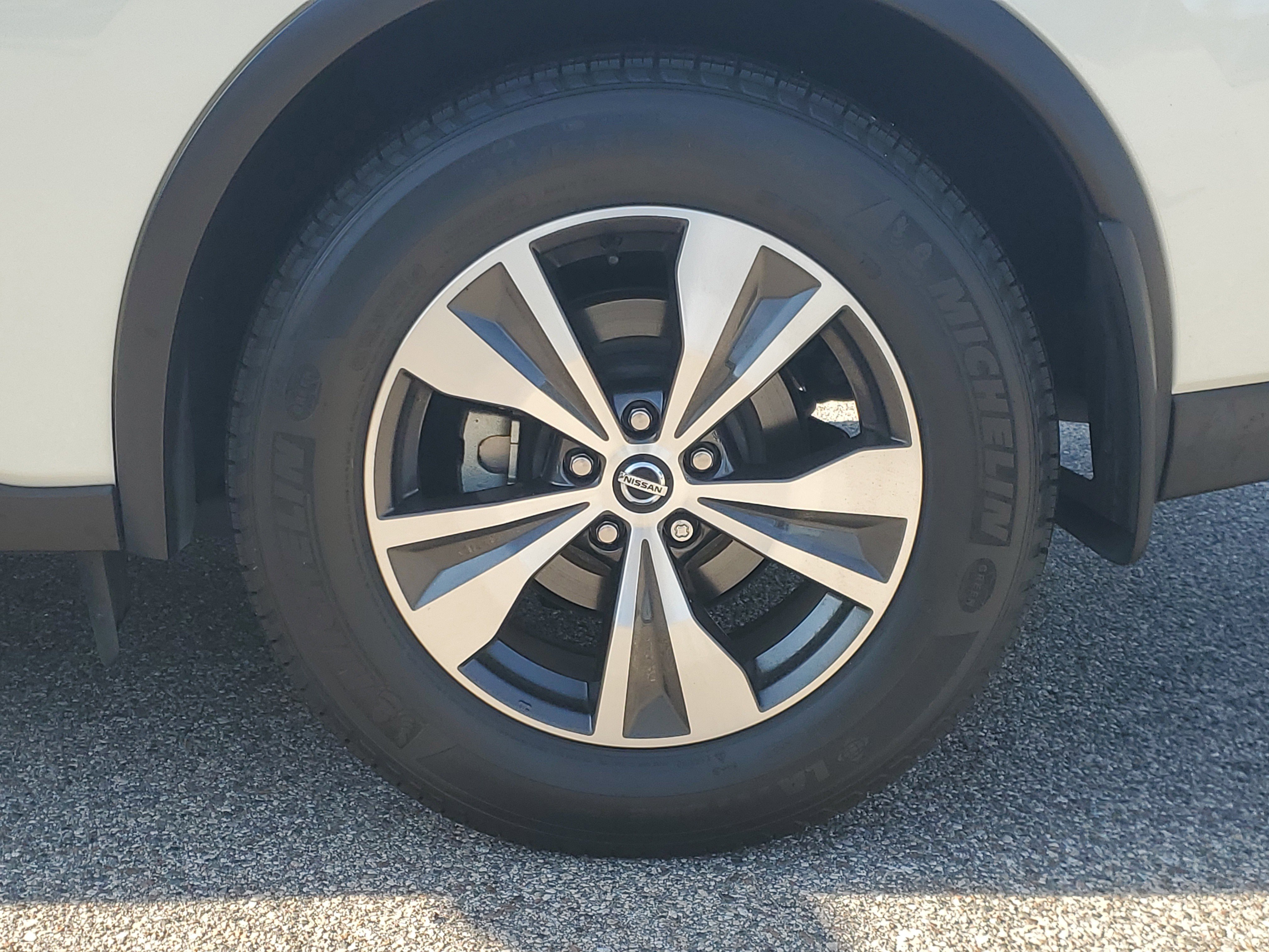 Certified 2022 Nissan Murano S image 9