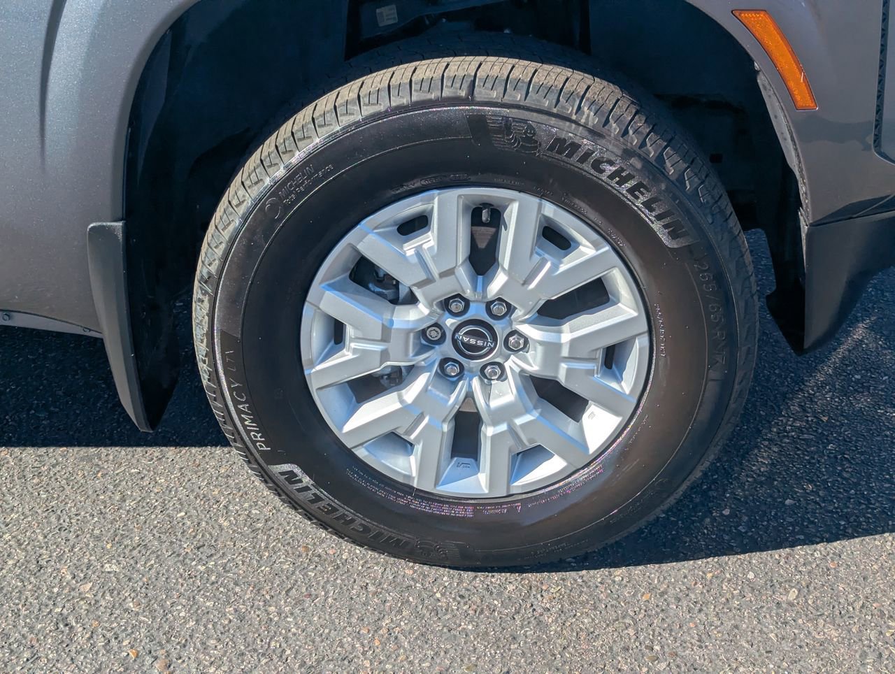 Certified 2022 Nissan Frontier SV w/ Technology Package image 11