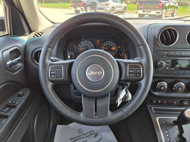 Used 2015 Jeep Patriot High Altitude AWD/4WD image 17