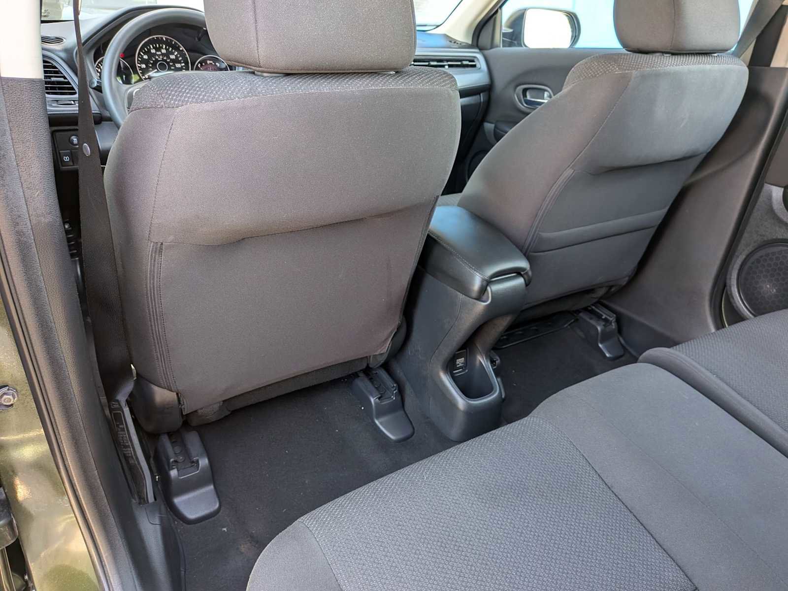 Used 2017 Honda HR-V LX image 13
