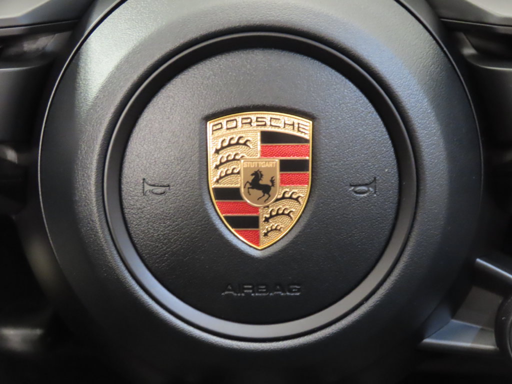 Certified 2026 Porsche Macan AWD/4WD image 20