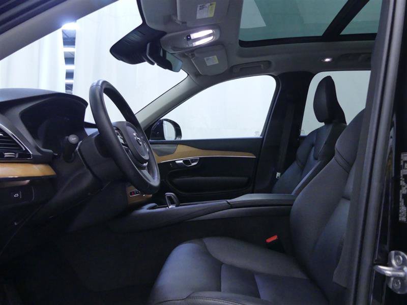 Used 2023 Volvo XC90 B5 Plus w/ Protection Package Premier AWD/4WD image 19