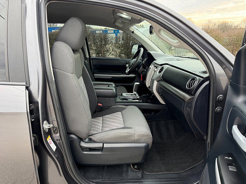 Used 2018 Toyota Tundra SR5 w/ TRD Off Road Package image 28