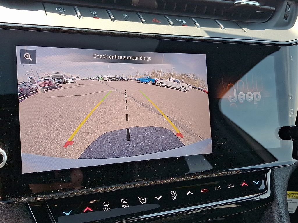 New 2026 Jeep Grand Cherokee Altitude AWD/4WD image 15