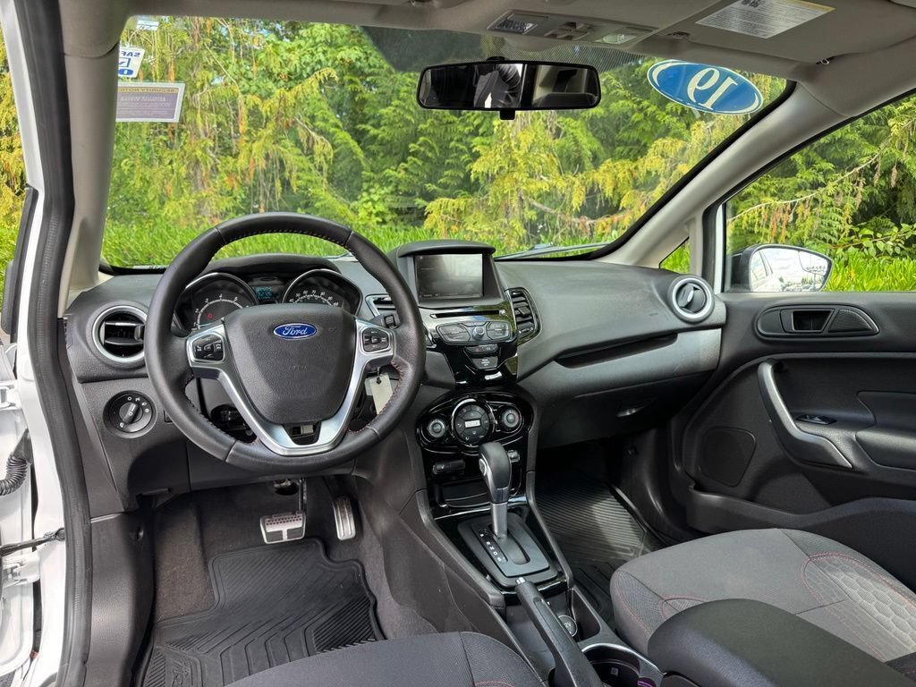 Used 2019 Ford Fiesta ST-Line w/ ST Line Cold Weather Package FWD image 9