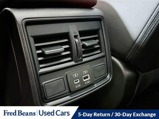 Used 2025 Subaru Forester Premium image 27