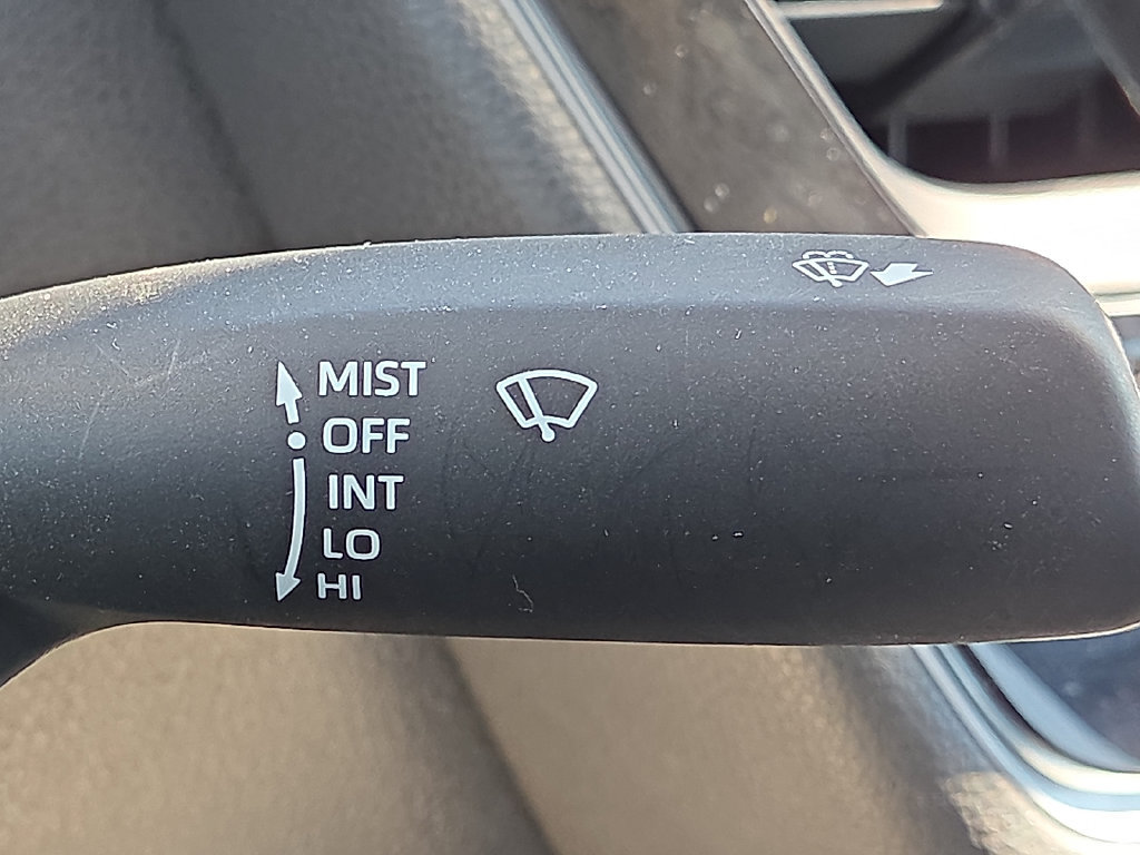 Used 2024 Toyota Corolla LE FWD image 28