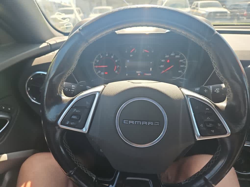 Used 2019 Chevrolet Camaro LT RWD image 12