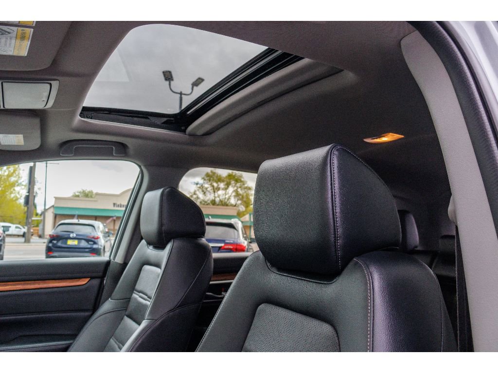Used 2019 Honda CR-V Touring image 17