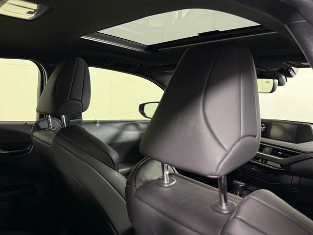 Used 2019 Lexus UX 250h F Sport w/ F Sport Premium Package image 27