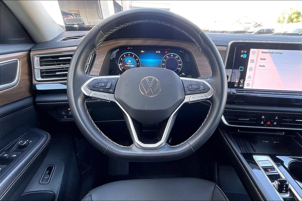 Used 2025 Volkswagen Atlas SE FWD image 5