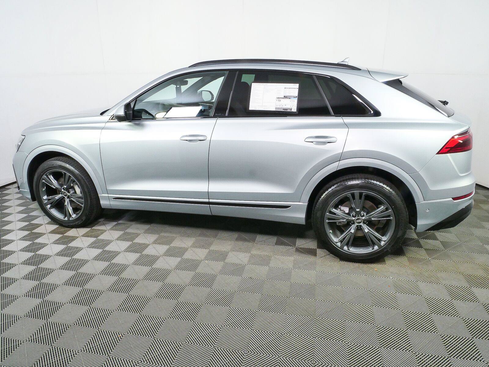 New 2027 Audi Q8 Premium AWD/4WD image 24