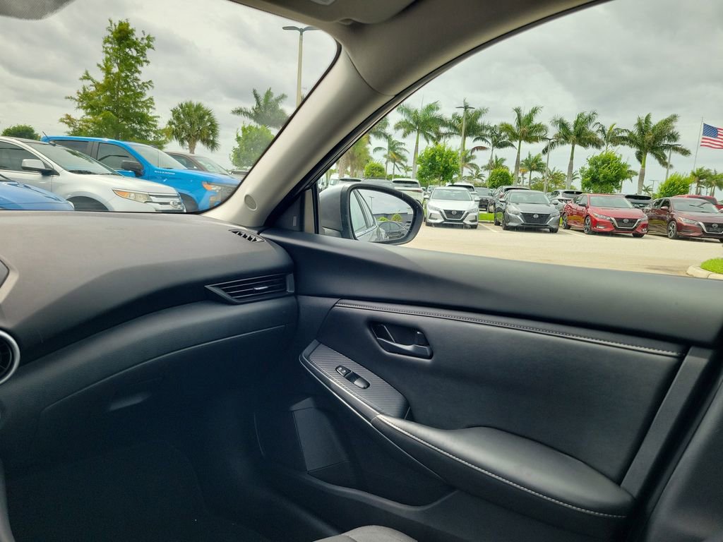 Used 2025 Nissan Sentra S FWD image 12
