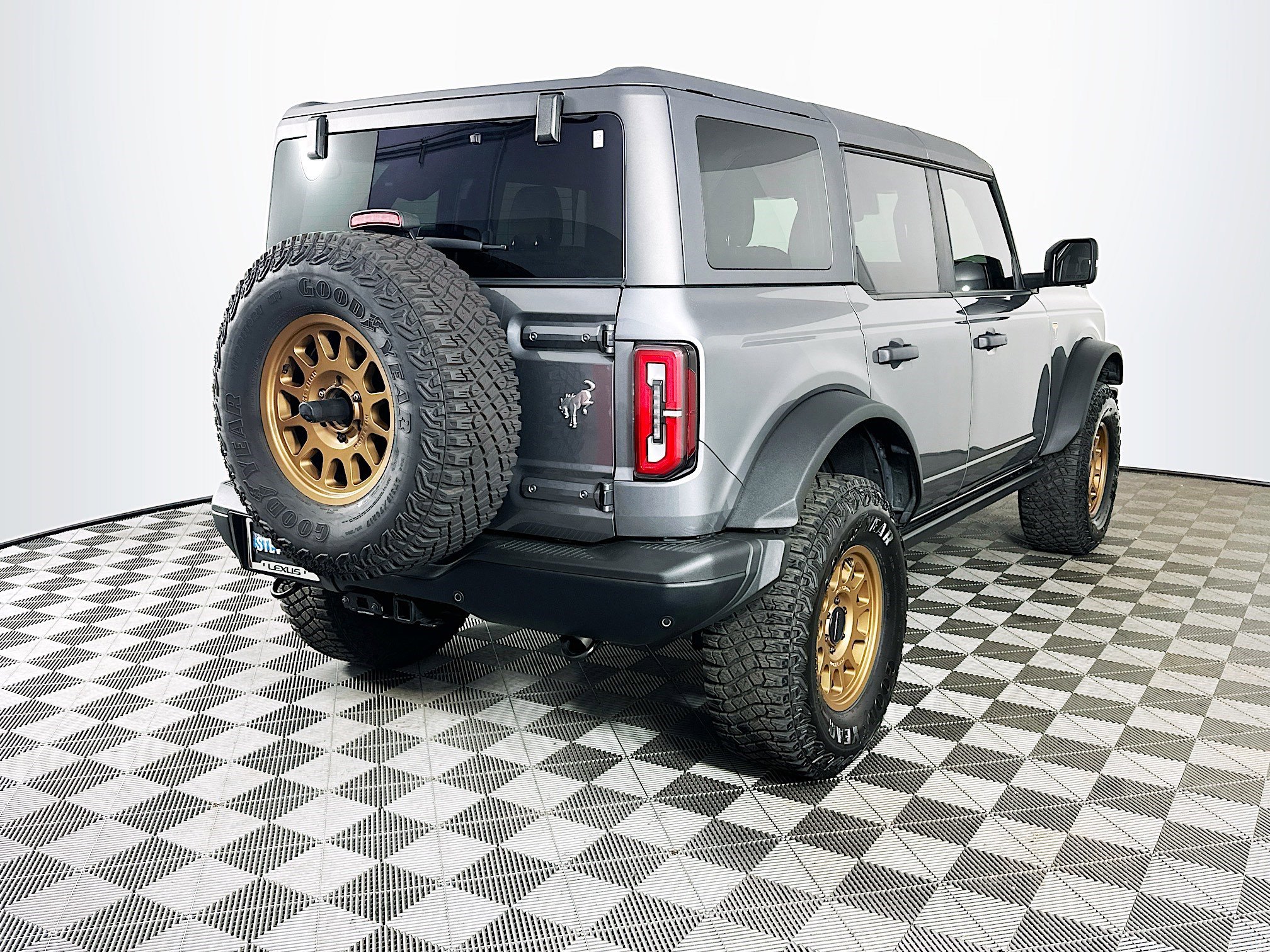 Used 2024 Ford Bronco Badlands image 7