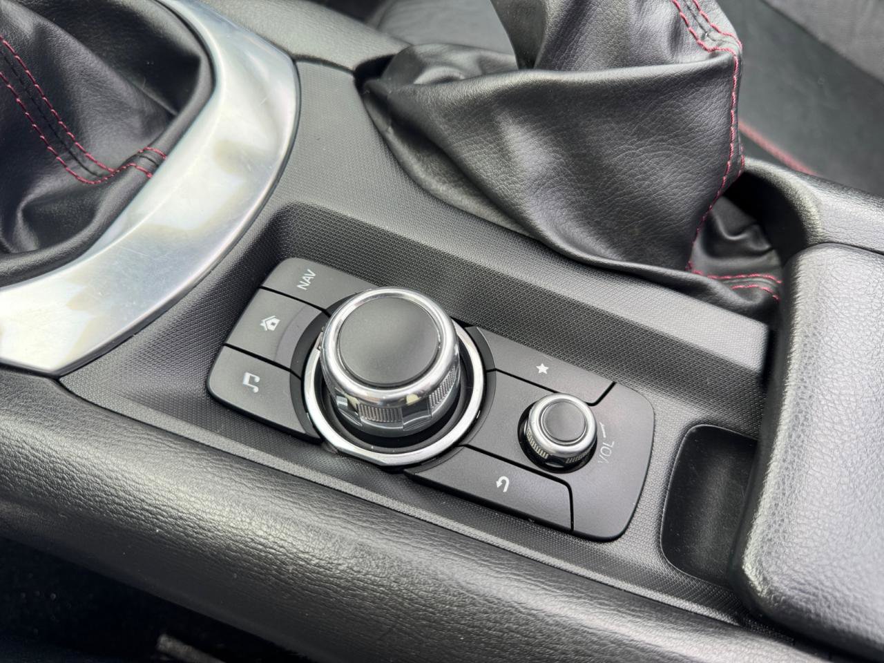 Used 2016 MAZDA MX-5 Miata Grand Touring image 17