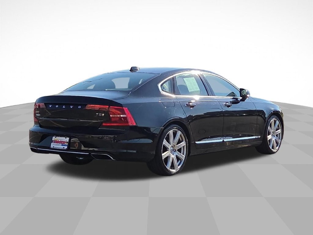 Used 2017 Volvo S90 T5 Inscription w/ Vision Package FWD image 3