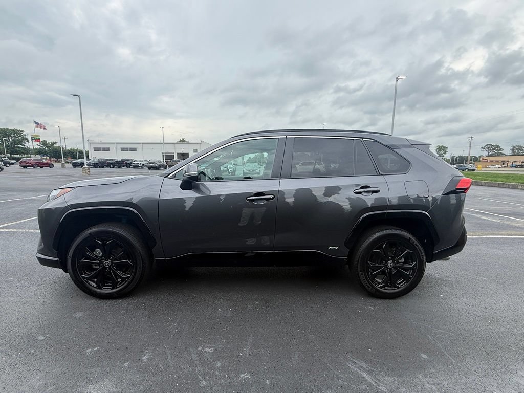 Certified 2025 Toyota RAV4 SE AWD/4WD image 5