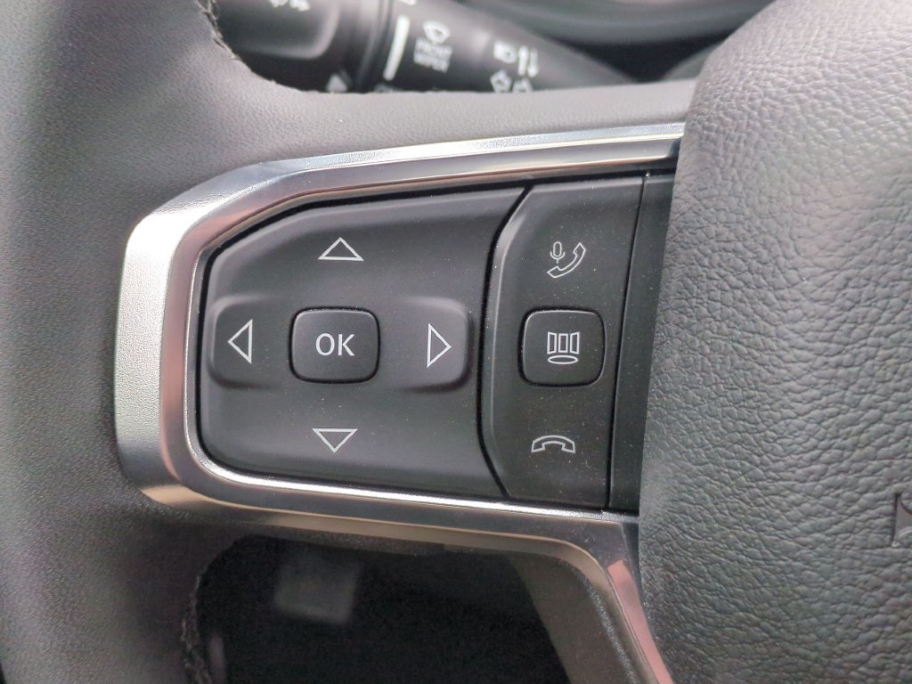 New 2026 RAM 3500 Laramie AWD/4WD image 16
