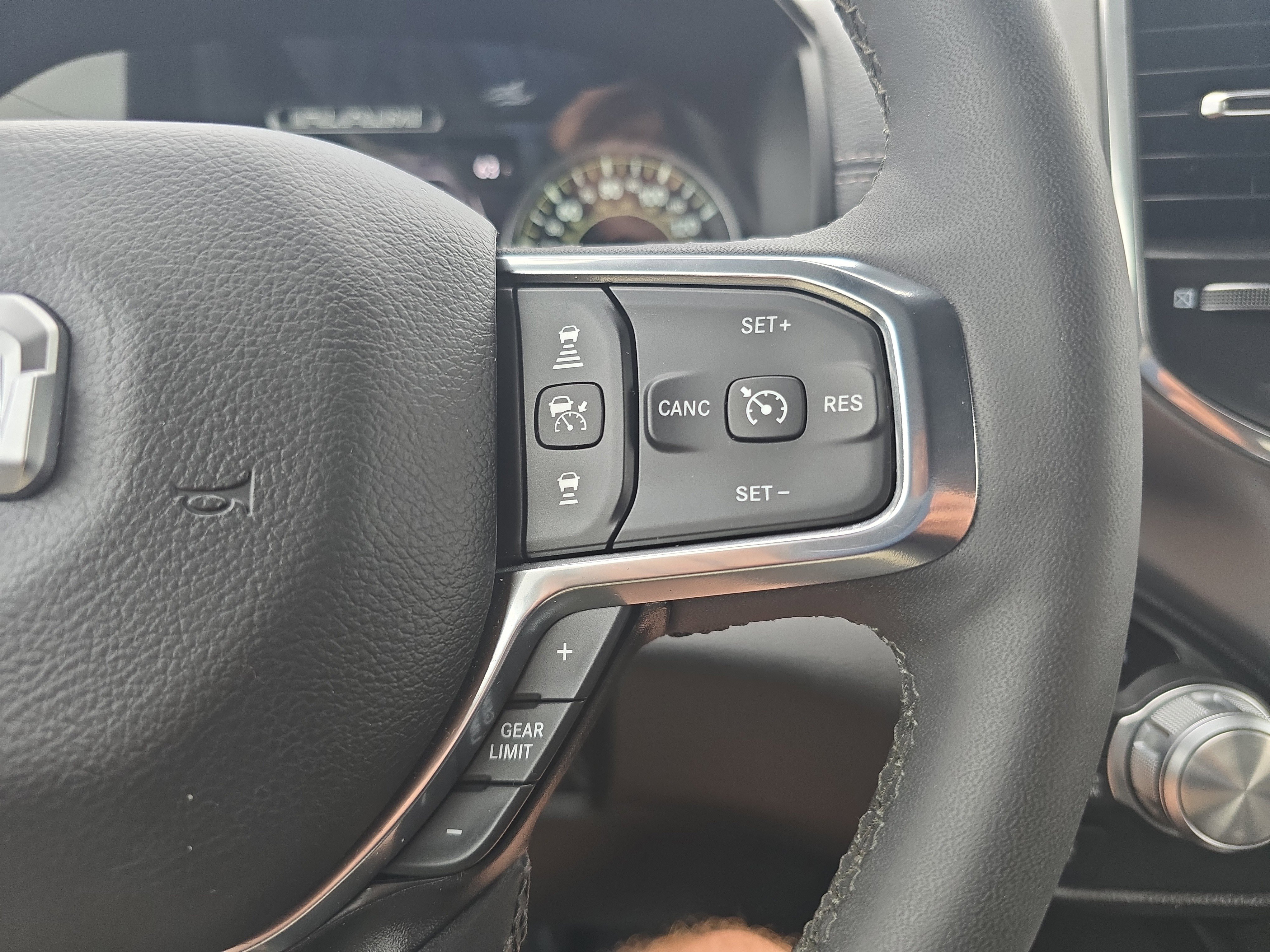 Used 2025 RAM 1500 Laramie image 22