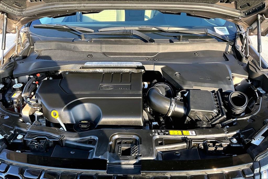 Used 2023 Land Rover Discovery Sport SE AWD/4WD image 28