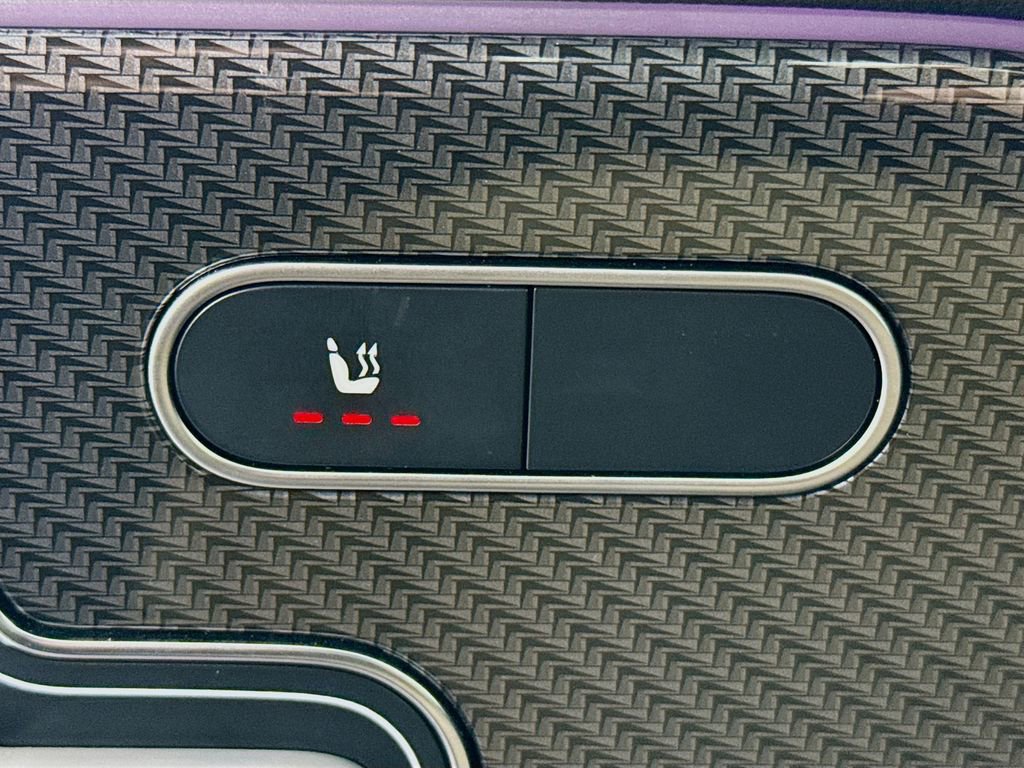 Used 2024 Mercedes-Benz GLB 35 AMG 4MATIC image 20