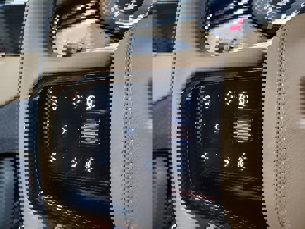 New 2025 Land Rover Range Rover Sport Dynamic SE image 15