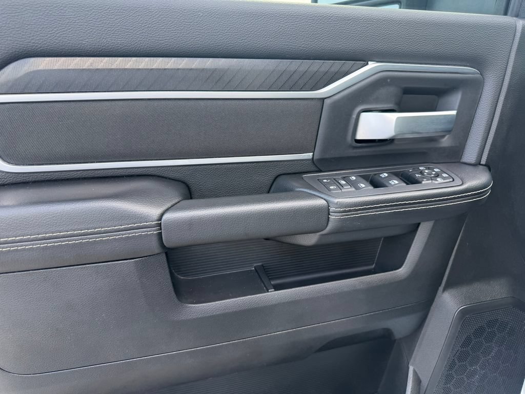 New 2026 RAM 2500 Big Horn AWD/4WD image 5